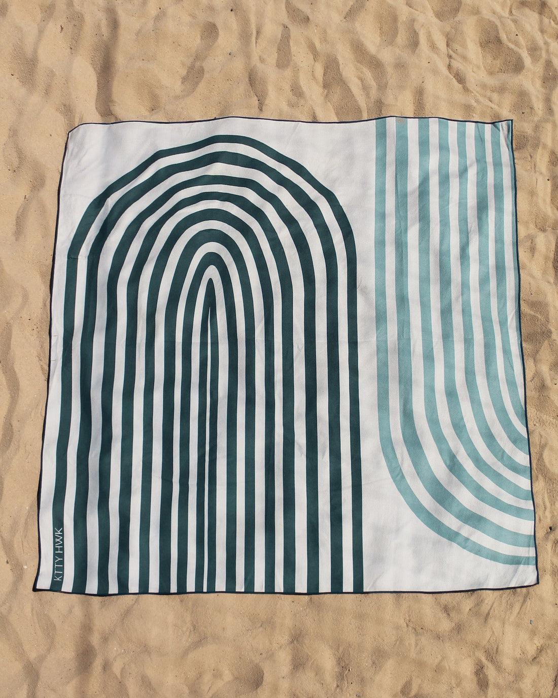 KILAUEA - Reversible Beach Towel