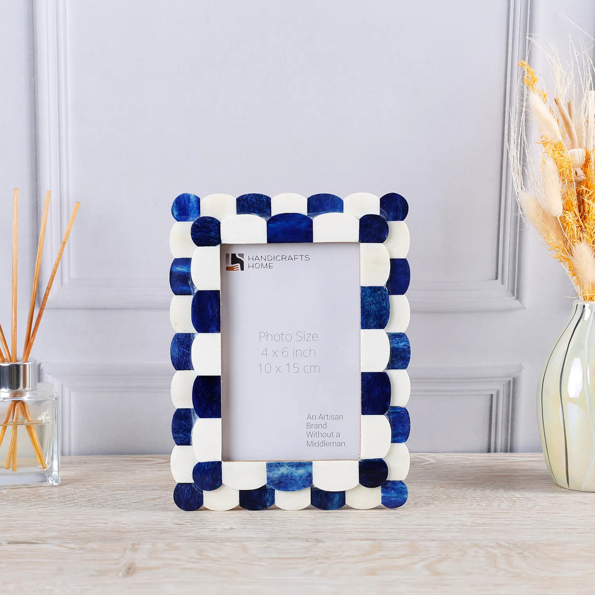 Scalloped Art Bone Inlay Frame - Blue &amp; White