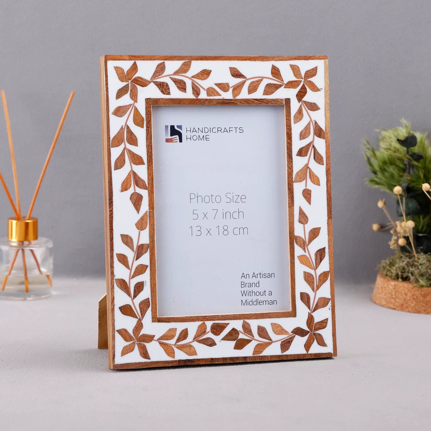 Alhambra Cama Handcrafted Picture Frame