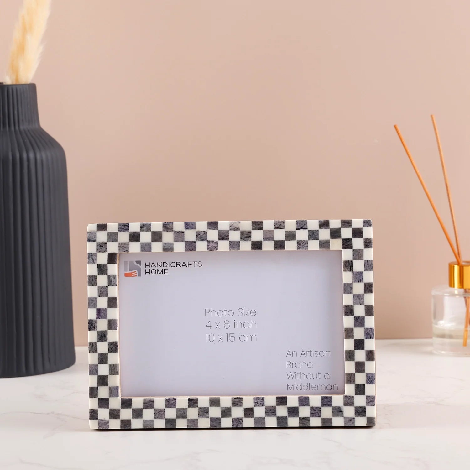 Checkered Pattern Bone Inlay Picture Frame
