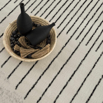 Angus Black&amp;White Geometric Area Rug