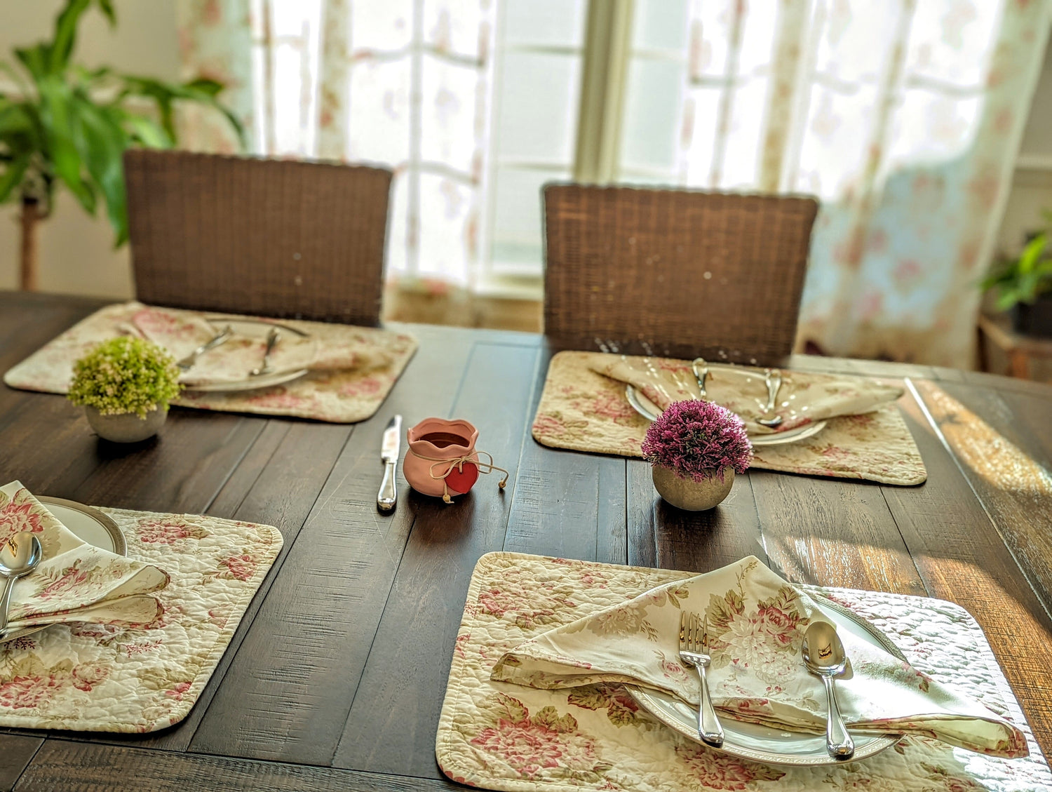 Hint of Mint Floral Cotton Dining Table Napkins - 4 Pc Set