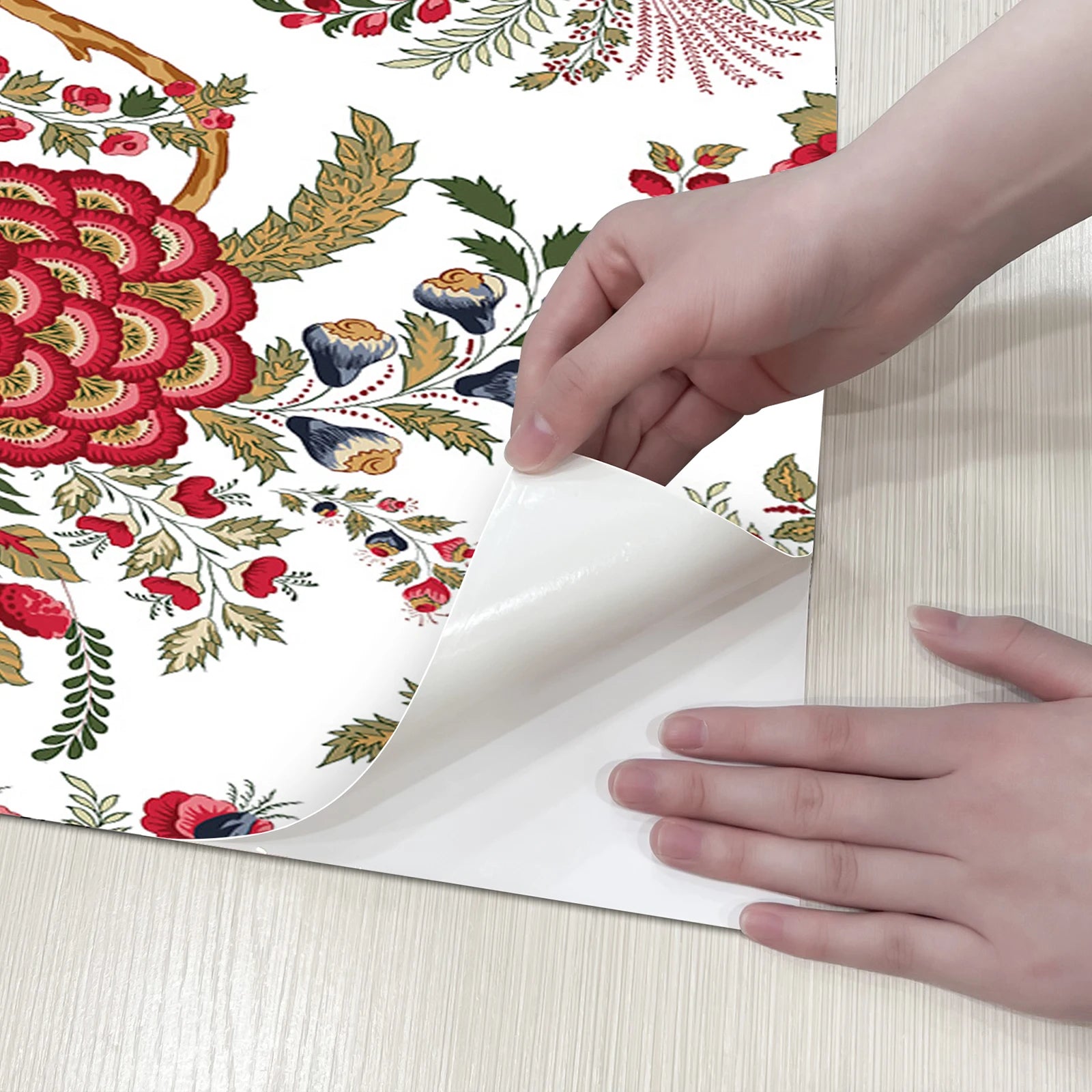 Vintage Floral Peel &amp; Stick Wallpaper in Red