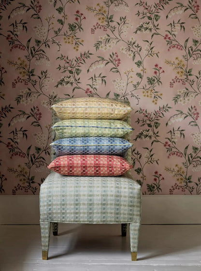 Almora Delicate Floral Wallpaper - Pink