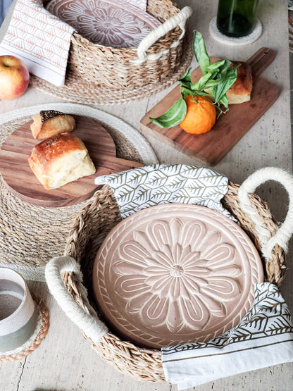 Bread Warmer &amp; Basket Gift Set with Tea Towel - Vintage Flower