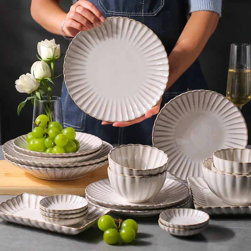 Scalloped Edge Dinnerware in Antique Ivory