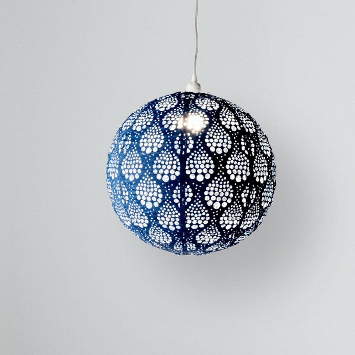 Soji Stella Nova Dewdrop Marine - 18" Indoor / Outdoor Pendant Lamp (120V)