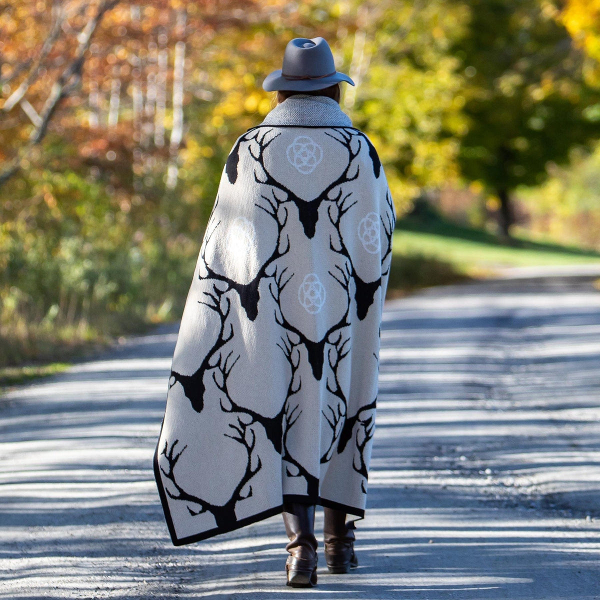 Stag Longhorn - Cotton Sustainable Knit Throw Blanket