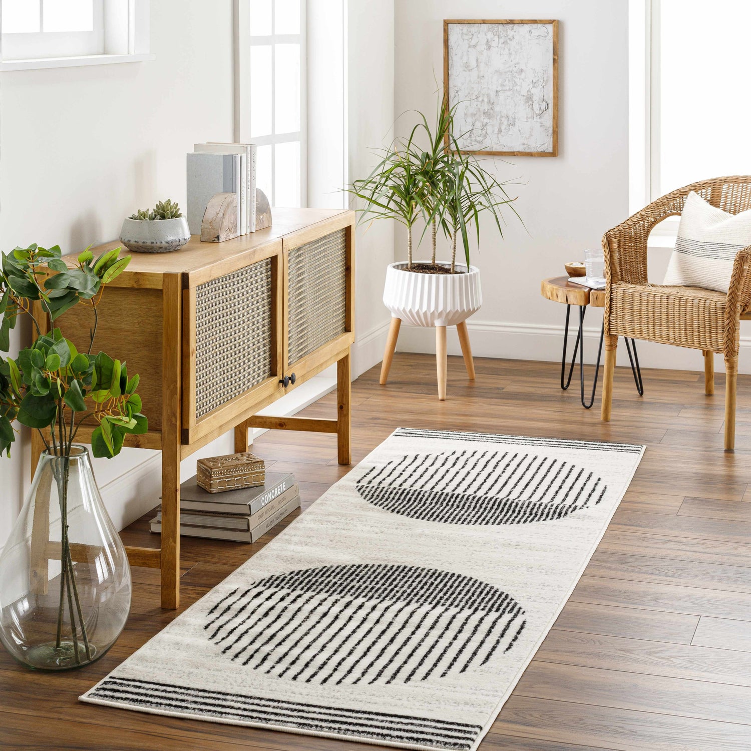 Angus Black&amp;White Geometric Area Rug