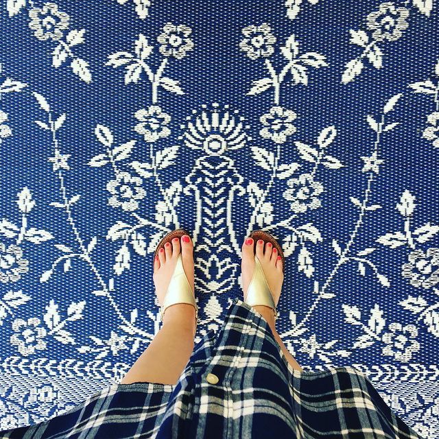 Garland Blue &amp; White Reversible Outdoor Mat