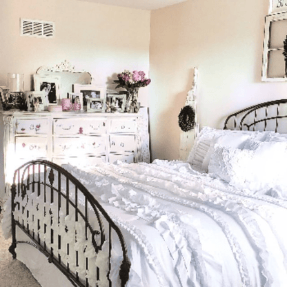 Belle Comforter Set
