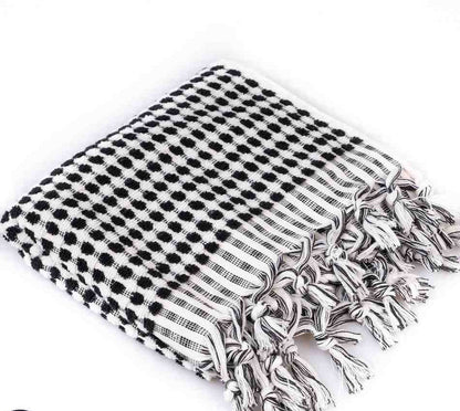 Pom Pom Hand Towel
