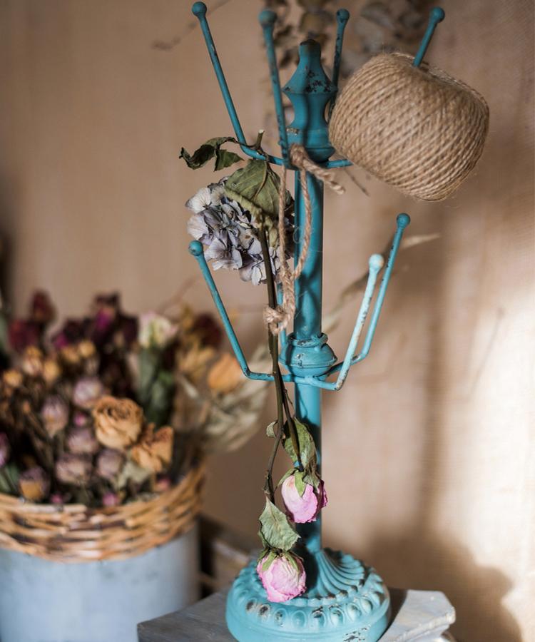 Robin Blue Iron Tiered Cup Holder