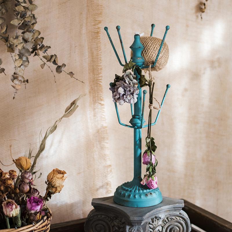 Robin Blue Iron Tiered Cup Holder