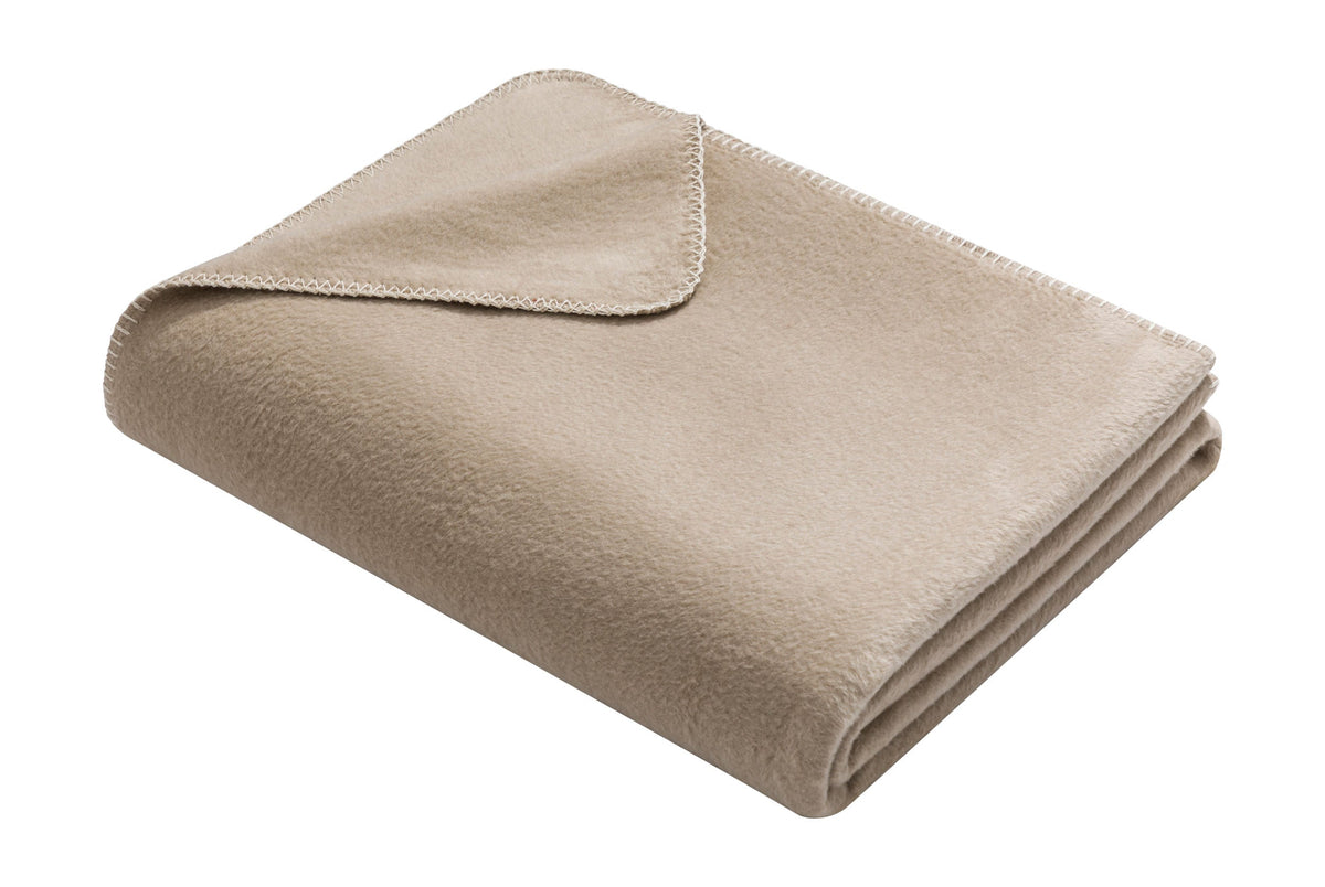 SAVONA throw solid