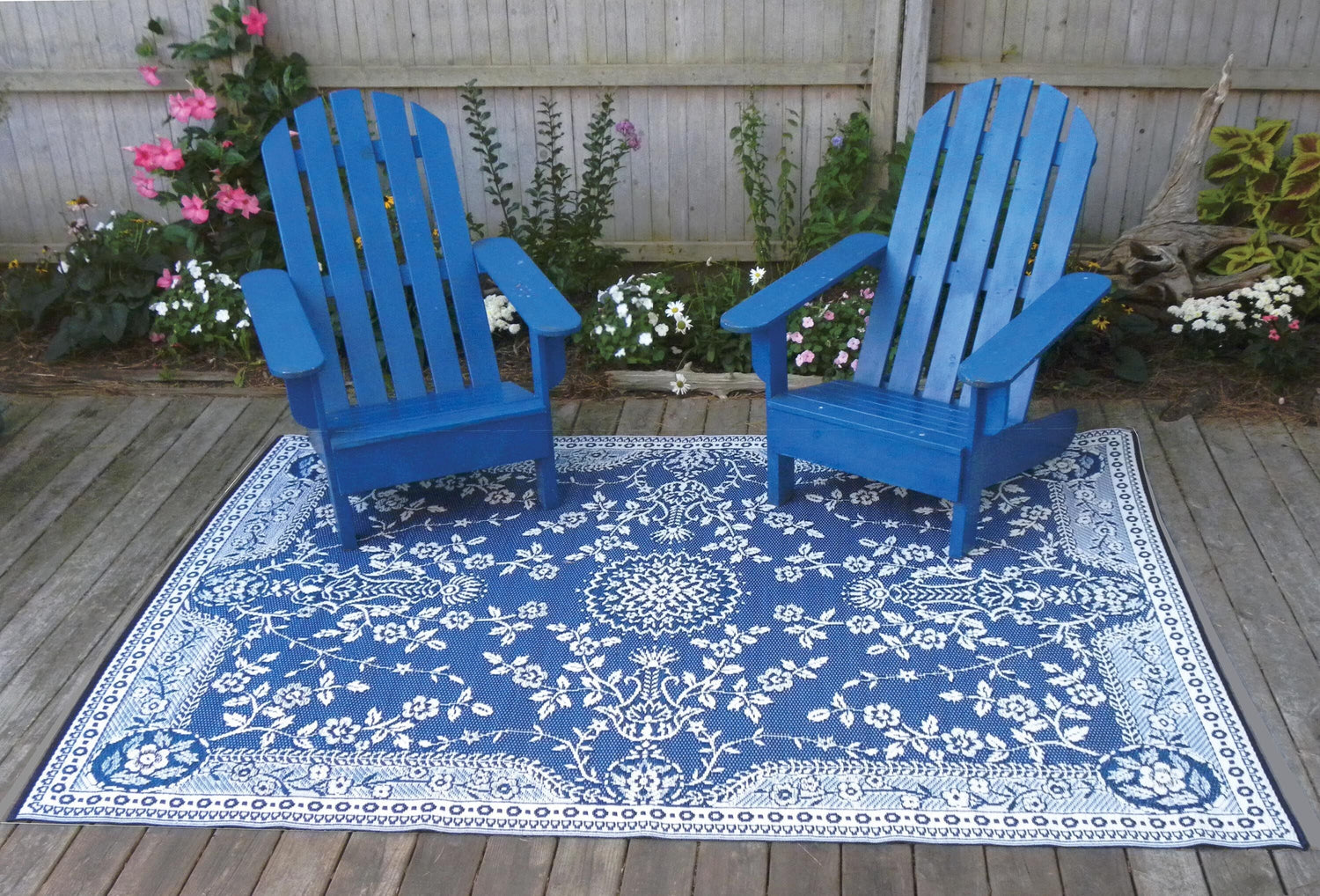 Garland Blue &amp; White Reversible Outdoor Mat