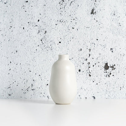 Stoneware Vase - 3 Colors
