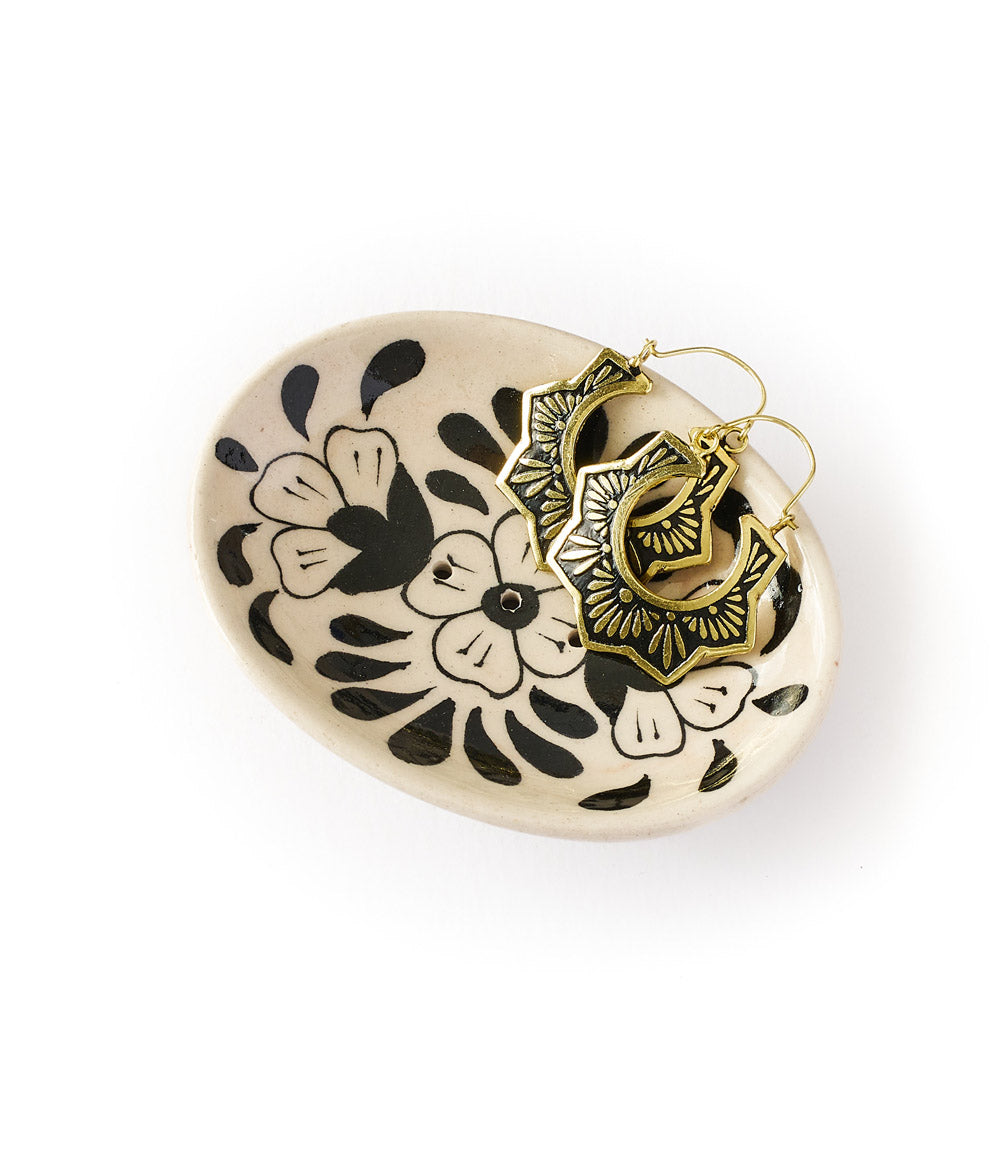 Lalita Hand-Painted Trinket Tray/Soap Dish - Black, White