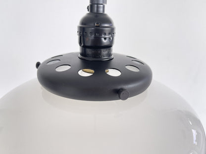 Schoolhouse Heritage Pendant Light - 9"