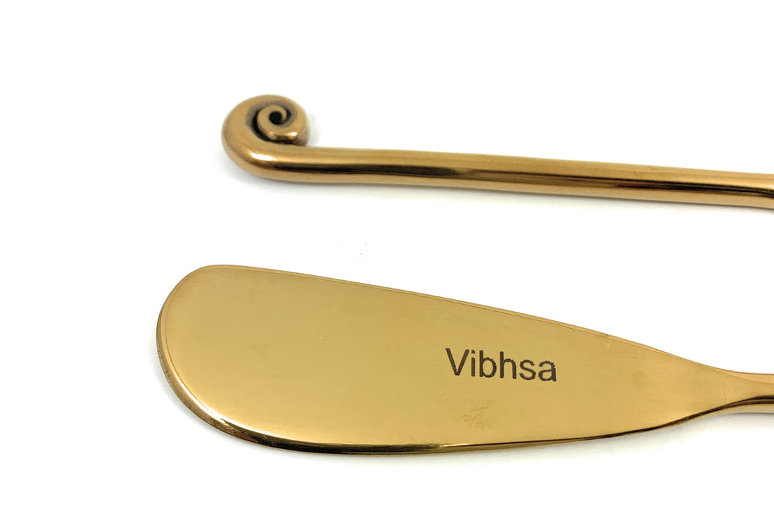 Set of 6 Butter Spreaders in Gold