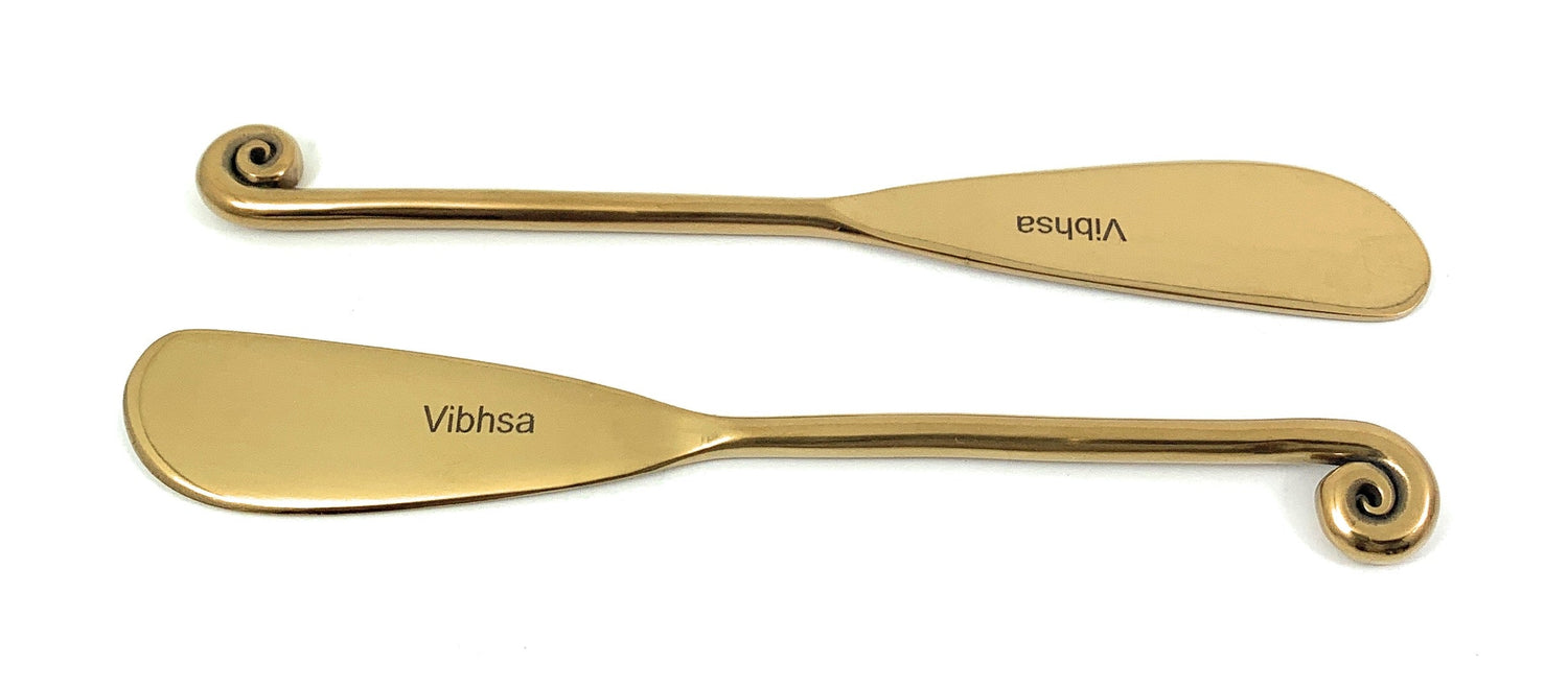 Set of 6 Butter Spreaders in Gold
