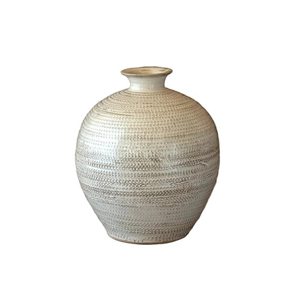 Lupe Vase