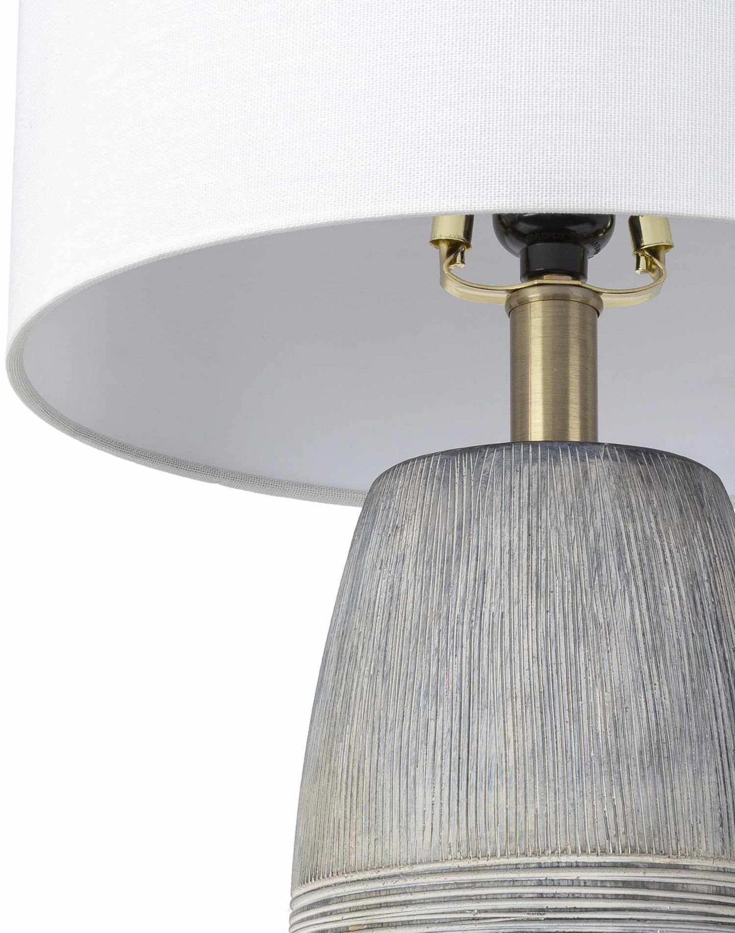 Mabayo Ribbed Ceramic Table Lamp