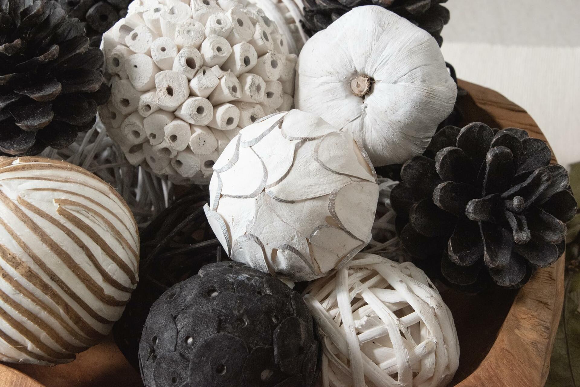 Vase &amp; Bowl Mini Pumpkins/Pinecone/Balls - Black &amp; White