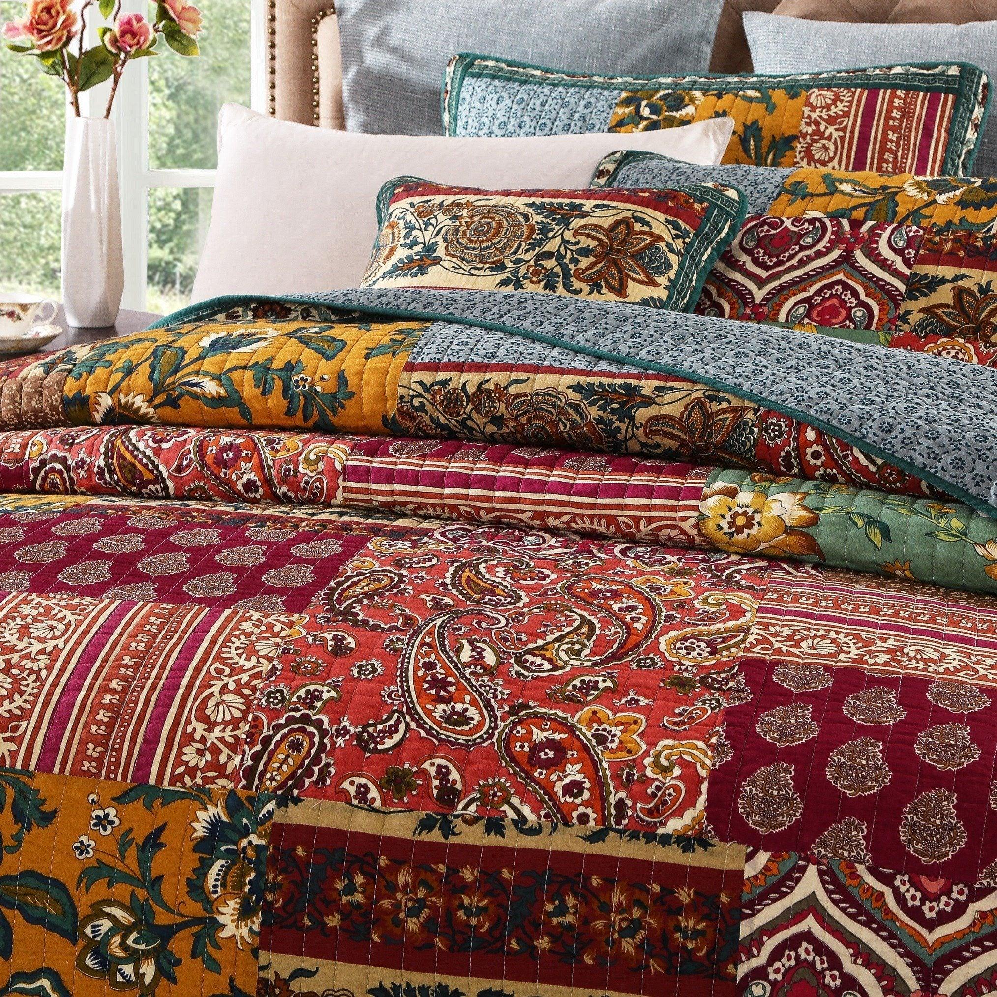 Dark Elegance Bohemian Floral Cotton Patchwork Bedding